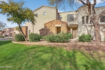 7445 Eagle Crest Dr #1048, Mesa, AZ 85207