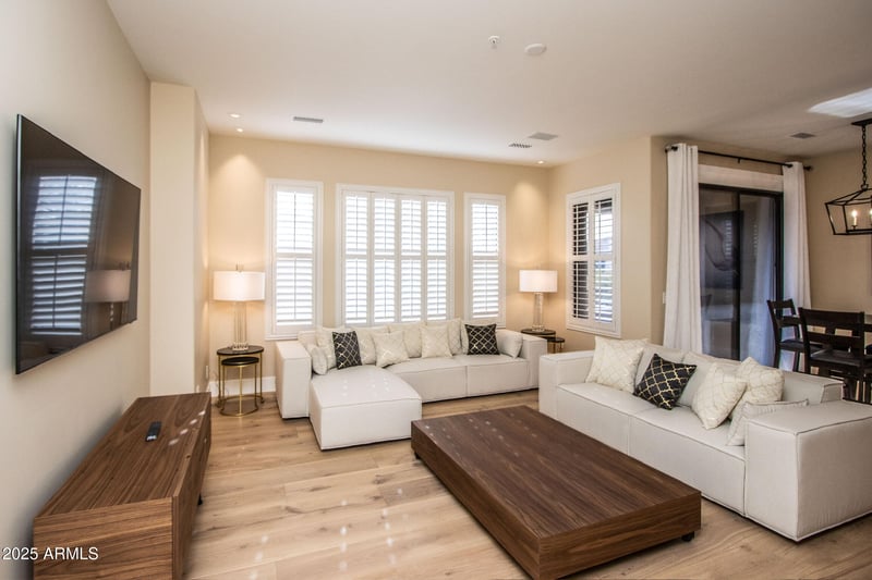 7445 Eagle Crest Dr #1068, Mesa, AZ 85207