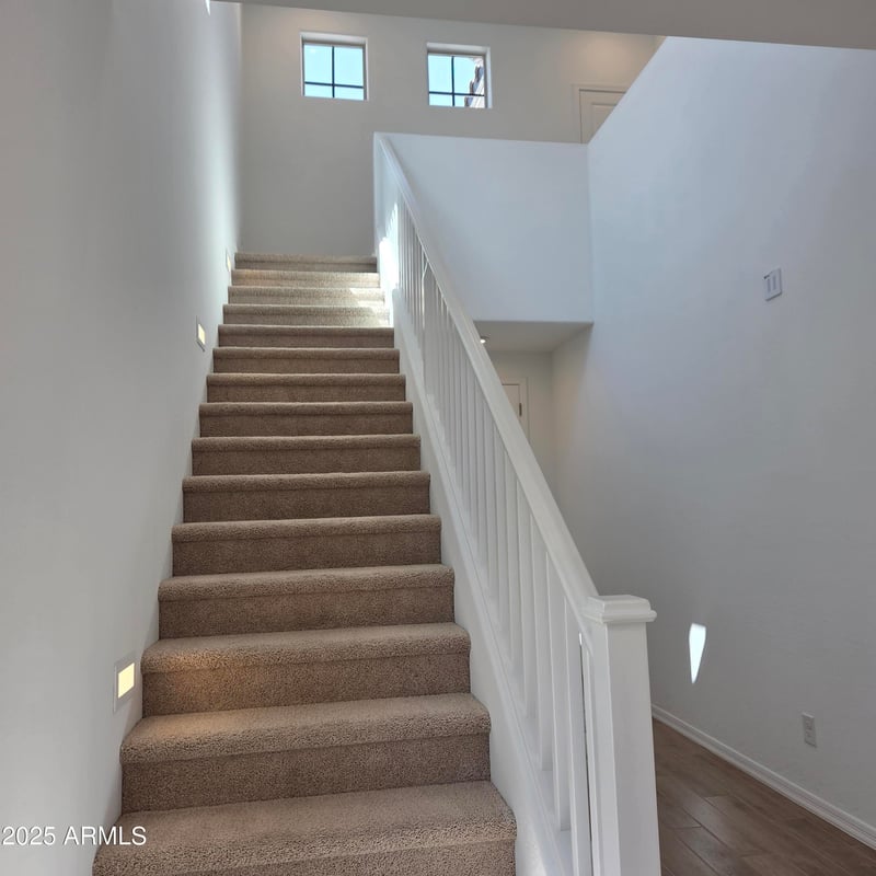 7445 Peck Dr, Glendale, AZ 85303