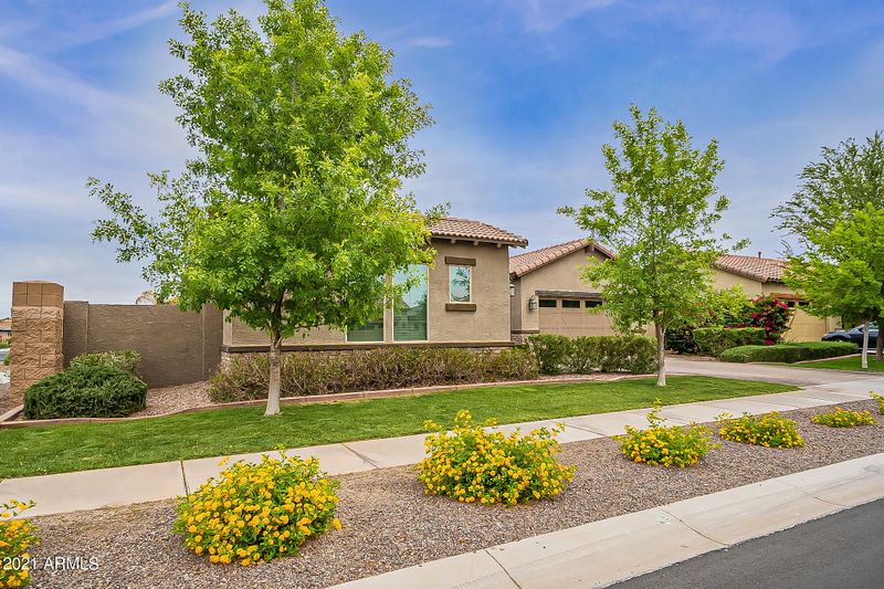 7448 E Posada Ave, Mesa, AZ 85212