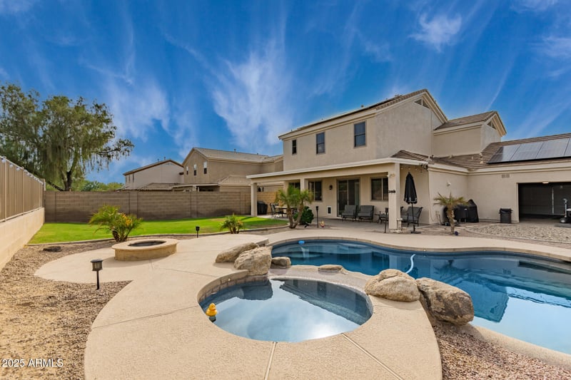7449 Honeysuckle Dr, Peoria, AZ 85383