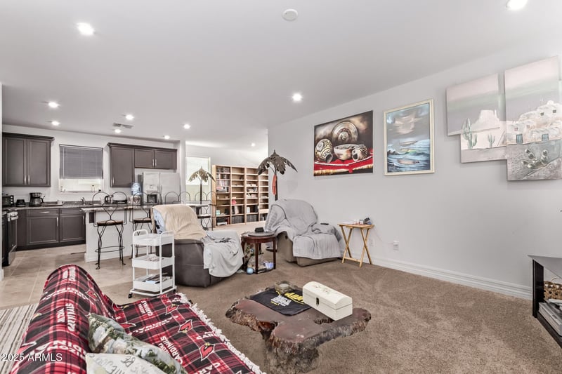 7449 Peck Dr, Glendale, AZ 85303