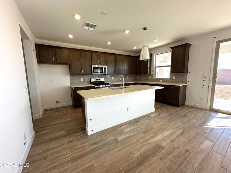 745 Sparrow Dr, Queen Creek, AZ 85140