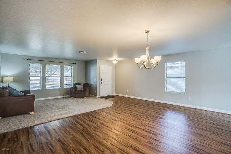 745 W Cochise Ln, Gilbert, AZ 85233