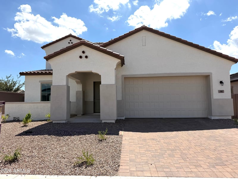 745 W Kingbird Dr, Queen Creek, AZ 85140