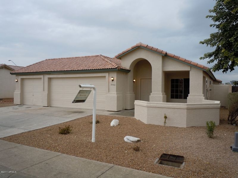 7450 W Fleetwood Ln, Glendale, AZ 85303