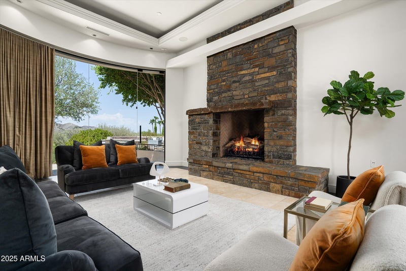 7451 Las Brisas Ln, Paradise Valley, AZ 85253