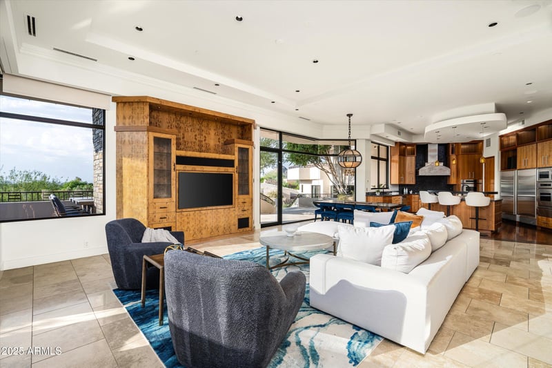 7451 Las Brisas Ln, Paradise Valley, AZ 85253