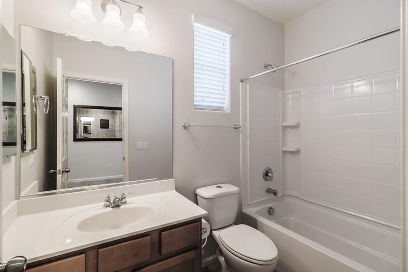 7452 E Onza Ave, Mesa, AZ 85212