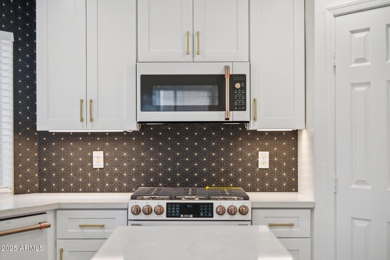 7452 Milagro Ave, Mesa, AZ 85209