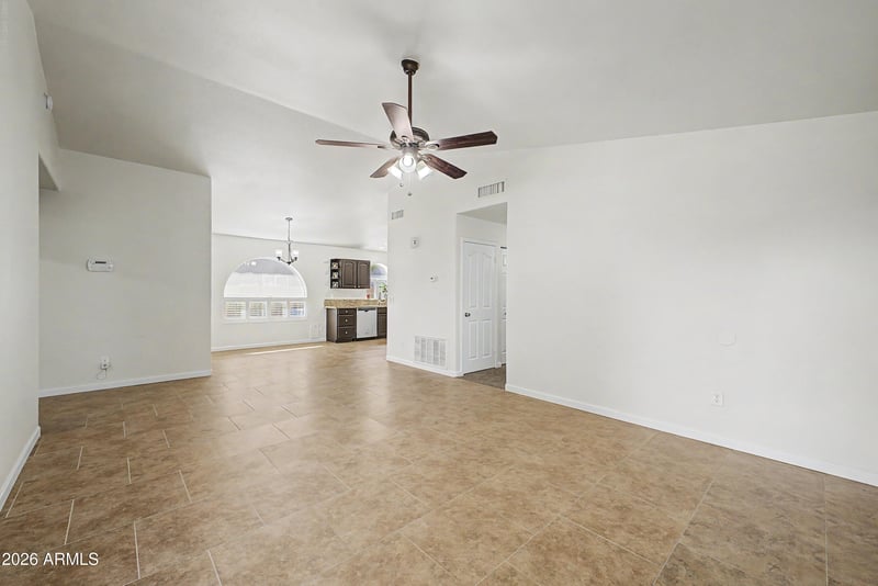7453 Knowles Ave, Mesa, AZ 85209