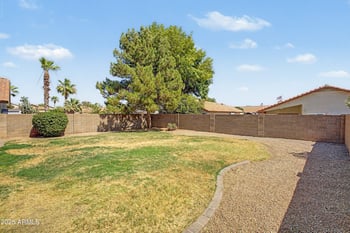 7453 Knowles Ave, Mesa, AZ 85209