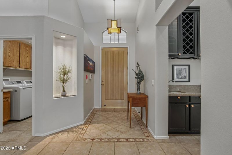 7453 W Paraiso Dr, Glendale, AZ 85310