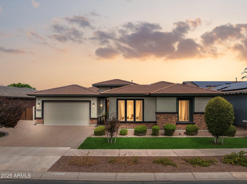 7454 Peralta Ave, Mesa, AZ 85212
