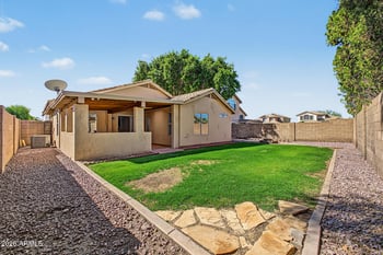 7454 W Louise Dr, Glendale, AZ 85310