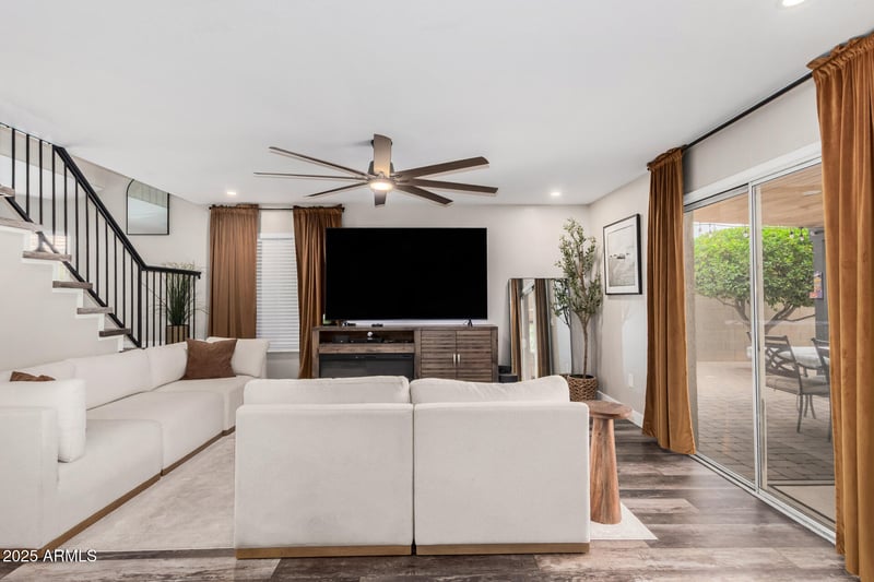 7457 Lobo Ave, Mesa, AZ 85209