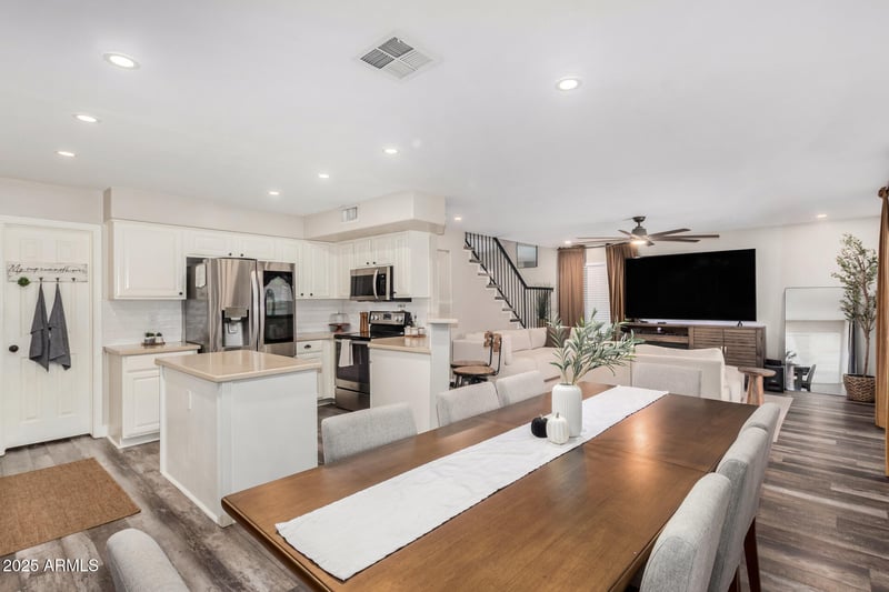 7457 Lobo Ave, Mesa, AZ 85209