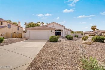 7457 W Tonopah Dr, Glendale, AZ 85308