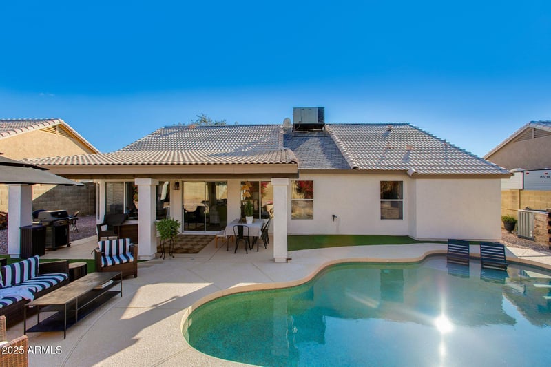 7458 Hannibal St, Mesa, AZ 85207