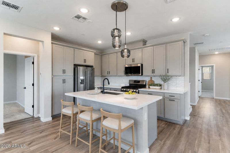 746 E Doral Ave #201, Gilbert, AZ 85297