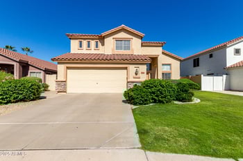 7464 Potter Dr, Glendale, AZ 85308