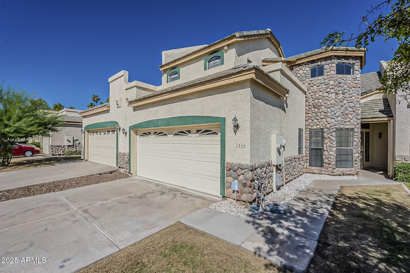 7466 Denaro Dr, Glendale, AZ 85308