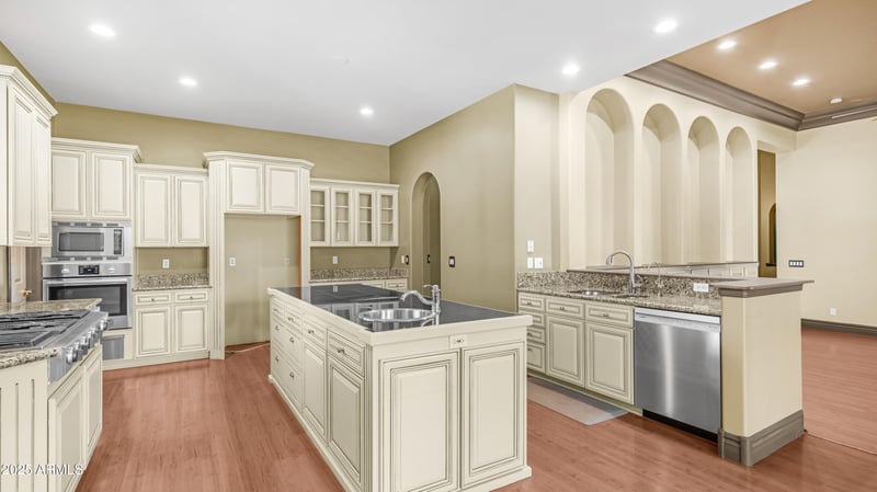 7467 Rita Ln, Tempe, AZ 85283