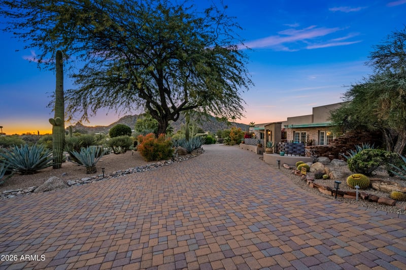 7468 Stagecoach Ps, Carefree, AZ 85377