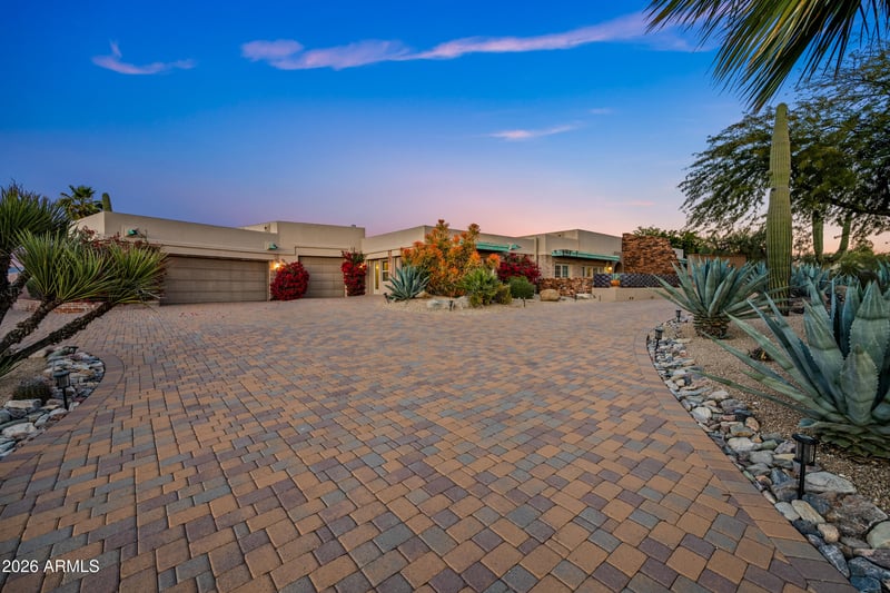 7468 Stagecoach Ps, Carefree, AZ 85377