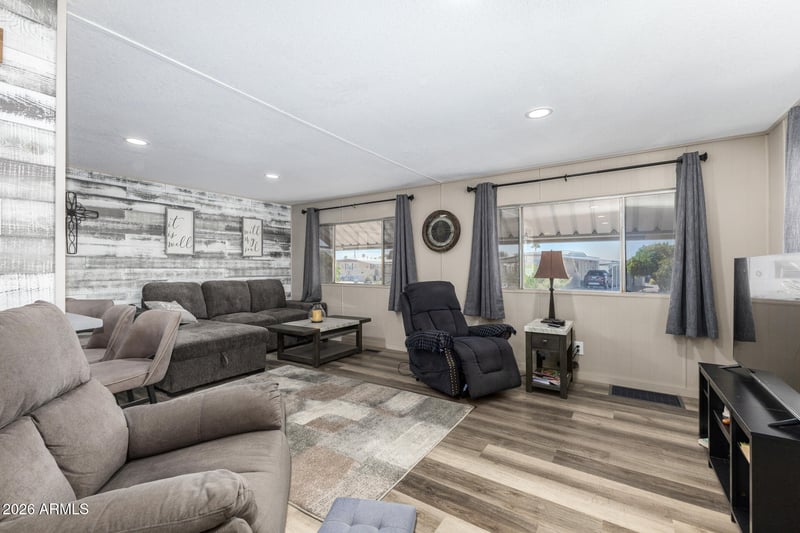 747 Germann Rd #18, San Tan Valley, AZ 85140