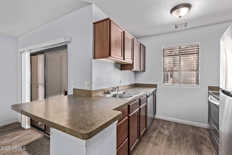 747 Extension Rd #113, Mesa, AZ 85210