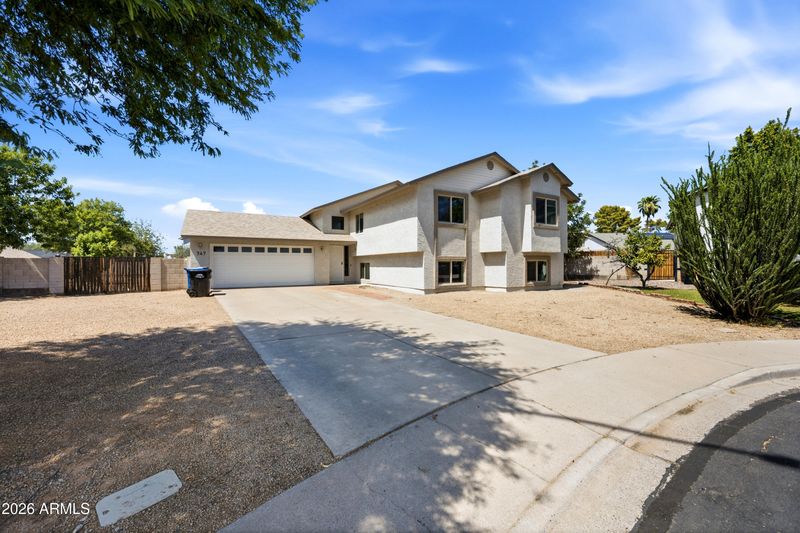 747 N Racine Cir, Mesa, AZ 85205
