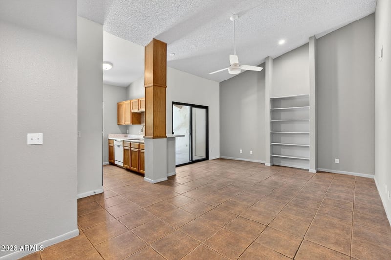 747 S Extension Rd #208, Mesa, AZ 85210
