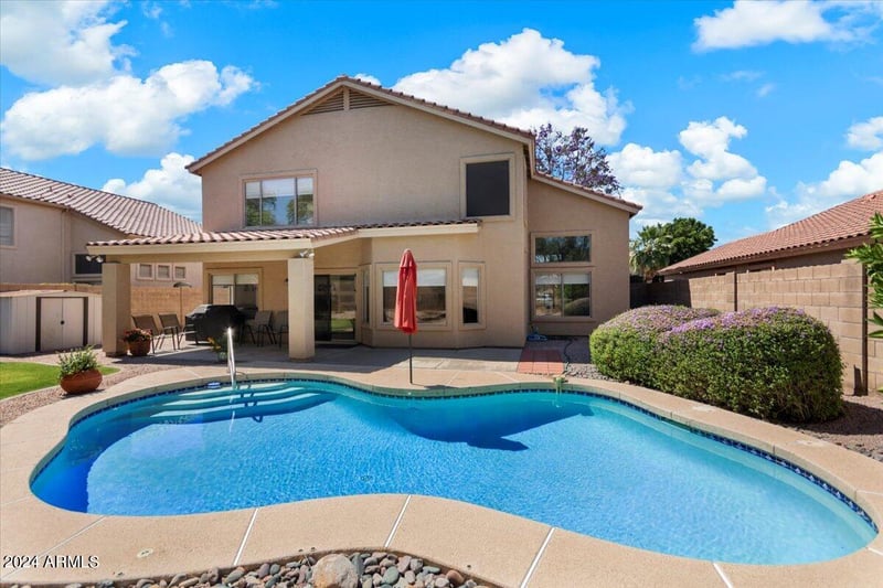 7470 Monona Dr, Glendale, AZ 85308