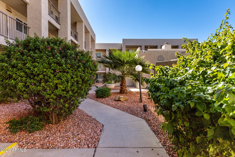 7474 Earll Dr #112, Scottsdale, AZ 85251