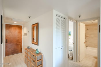 7474 Earll Dr #316, Scottsdale, AZ 85251