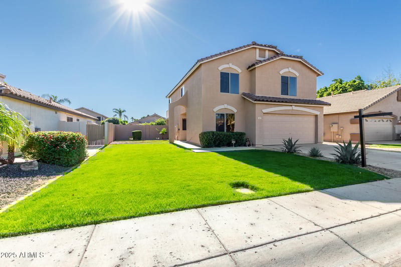 7477 Firebird Dr, Glendale, AZ 85308