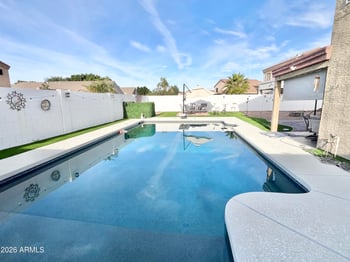 748 Esmeralda St, Mesa, AZ 85208