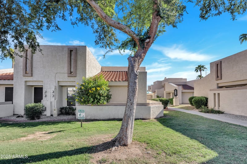 748 Morningside Dr, Phoenix, AZ 85022