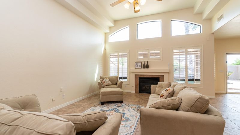 749 E Cherrywood Pl, Chandler, AZ 85249