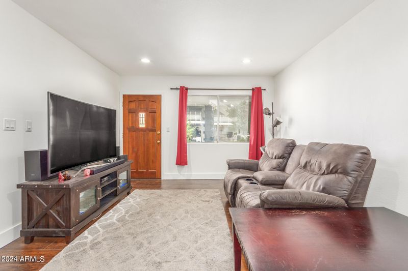 749 E Montebello Ave #119, Phoenix, AZ 85014