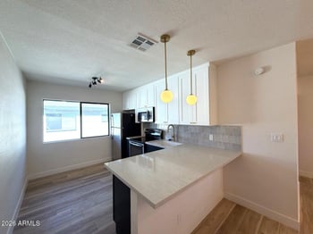 749 Montebello Ave #223, Phoenix, AZ 85014