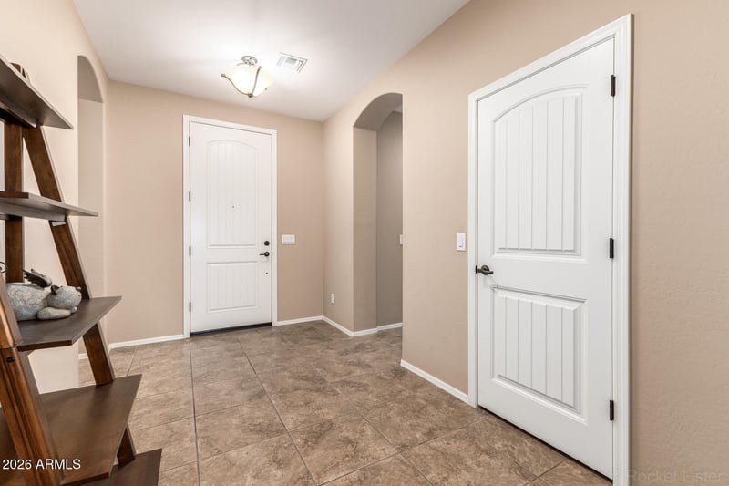 749 Reeves Ave, San Tan Valley, AZ 85140