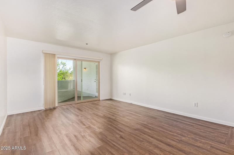 7494 Earll Dr #308, Scottsdale, AZ 85251