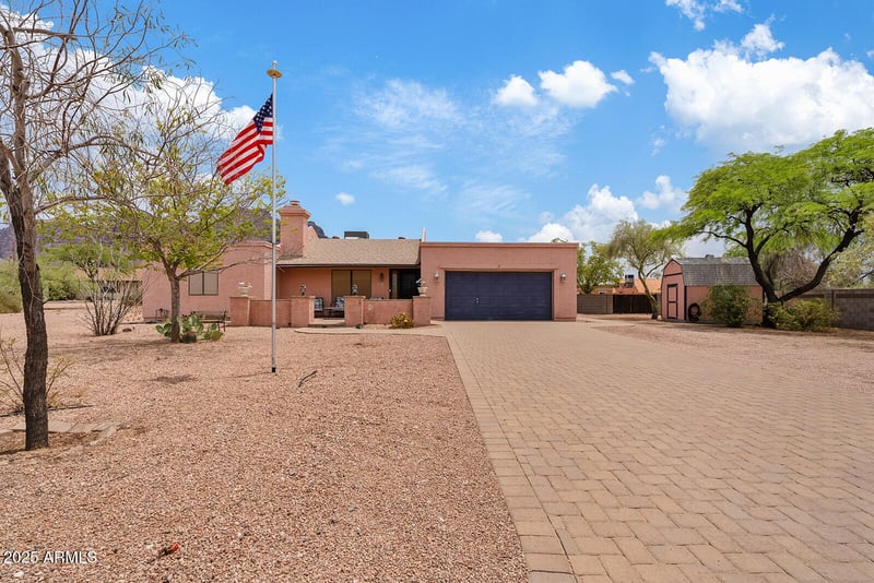 75 Val Vista Rd, Apache Junction, AZ 85119