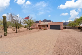 75 Val Vista Rd, Apache Junction, AZ 85119