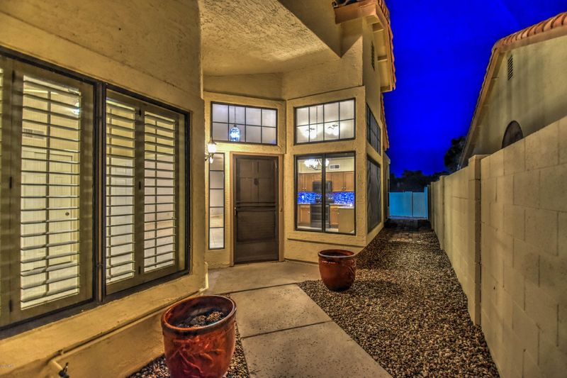 75 W Calle De Arcos --, Tempe, AZ 85284