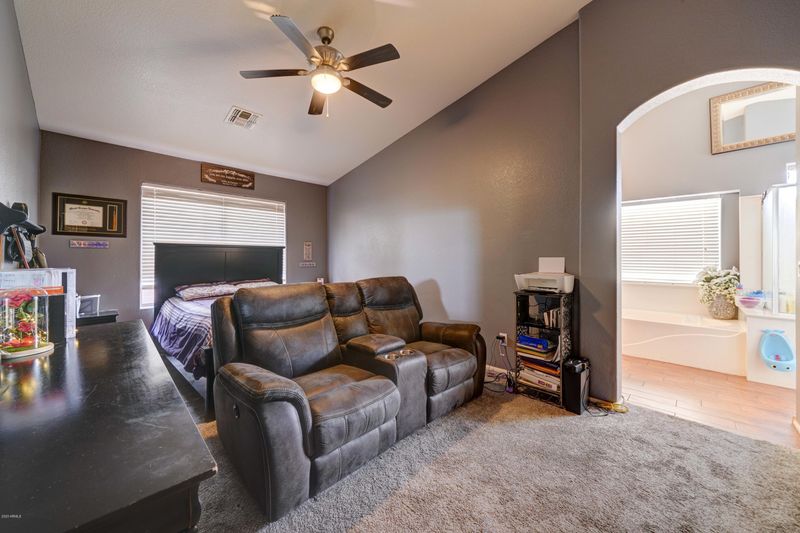 75 W Dexter Way, San Tan Valley, AZ 85143
