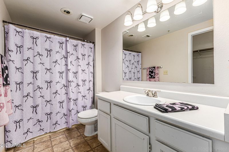 750 E Northern Ave #1068, Phoenix, AZ 85020