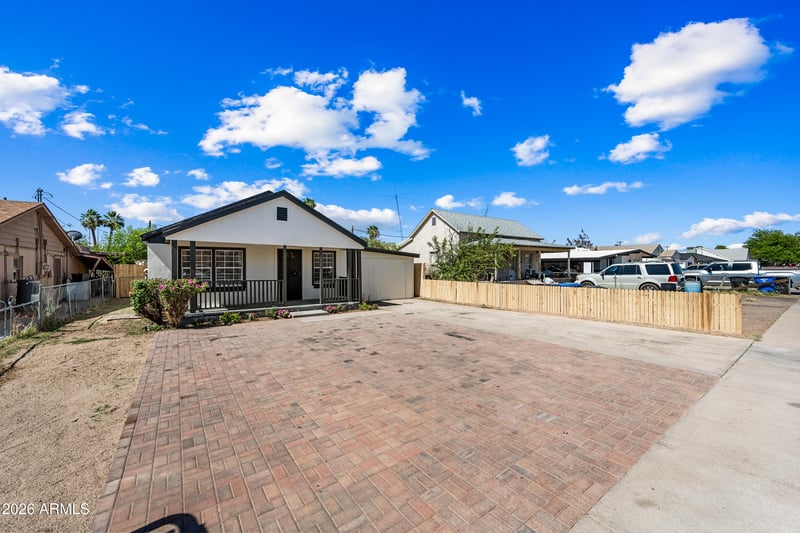 750 1st Pl, Mesa, AZ 85201